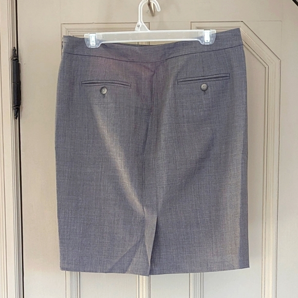 Theory Skirt - Picture 3 of 7